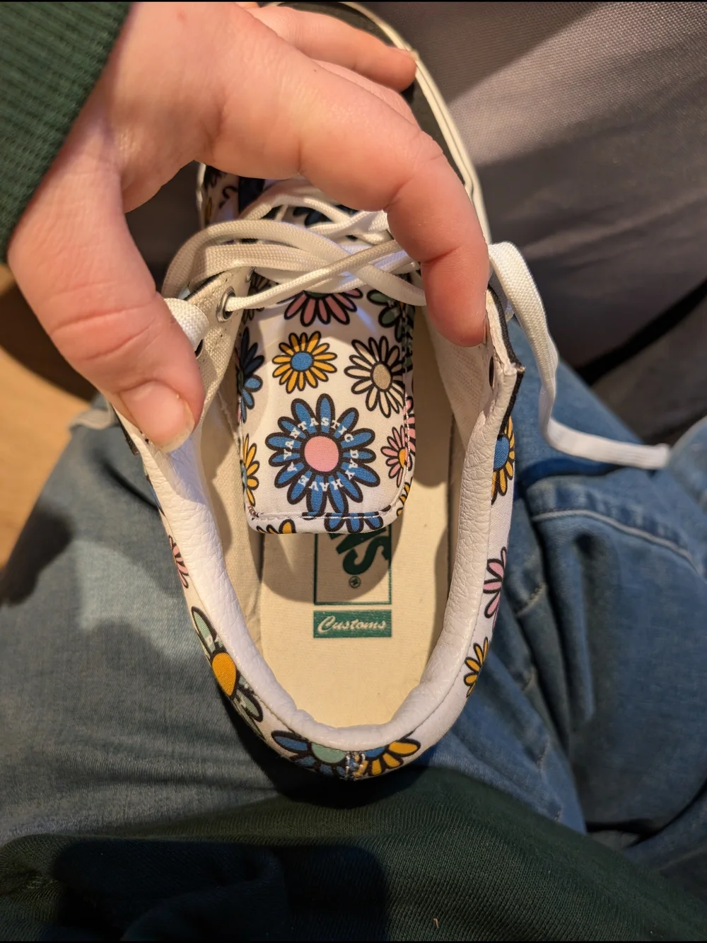Vans Floral Old Skool Sneakers in Black & White - Picture 3 of 4